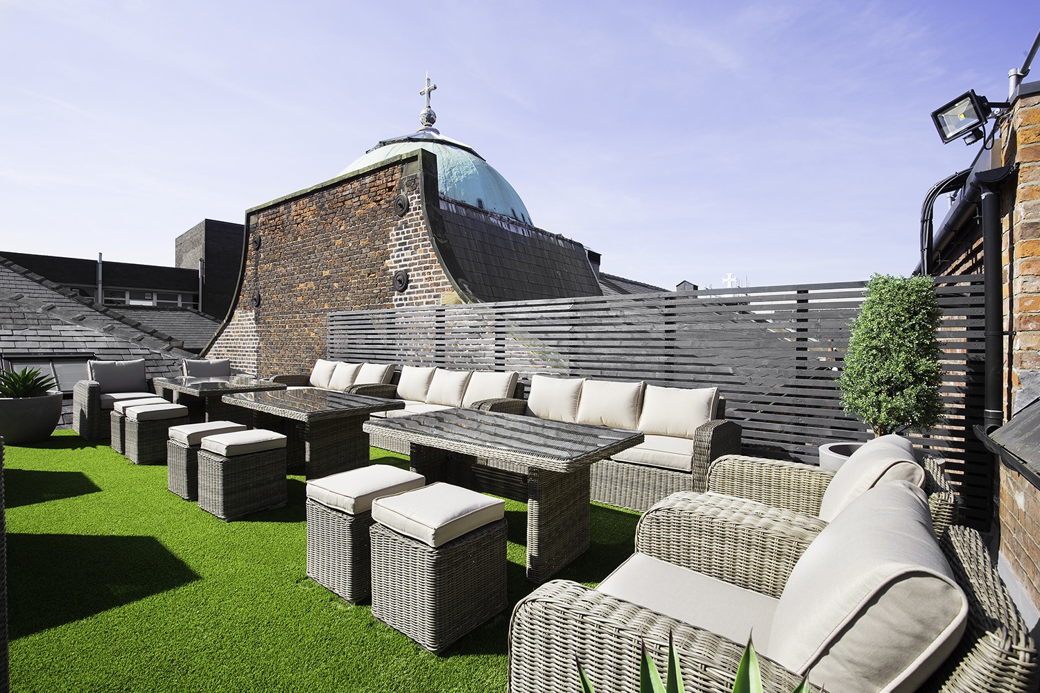 Outdoor Office Space, Office Courtyard, Allenby Commercial